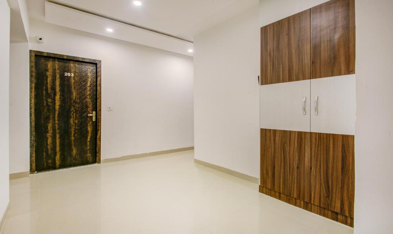 Treebo Kings Inn Vashi Navi Mumbai Buitenkant foto